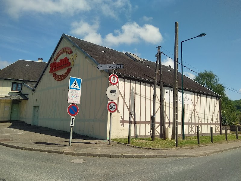 Nightclub cover