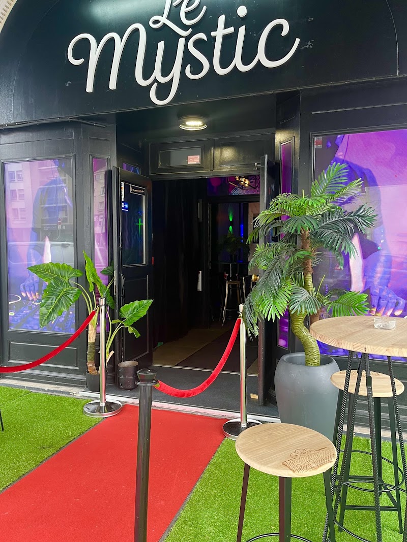 Nightclub cover
