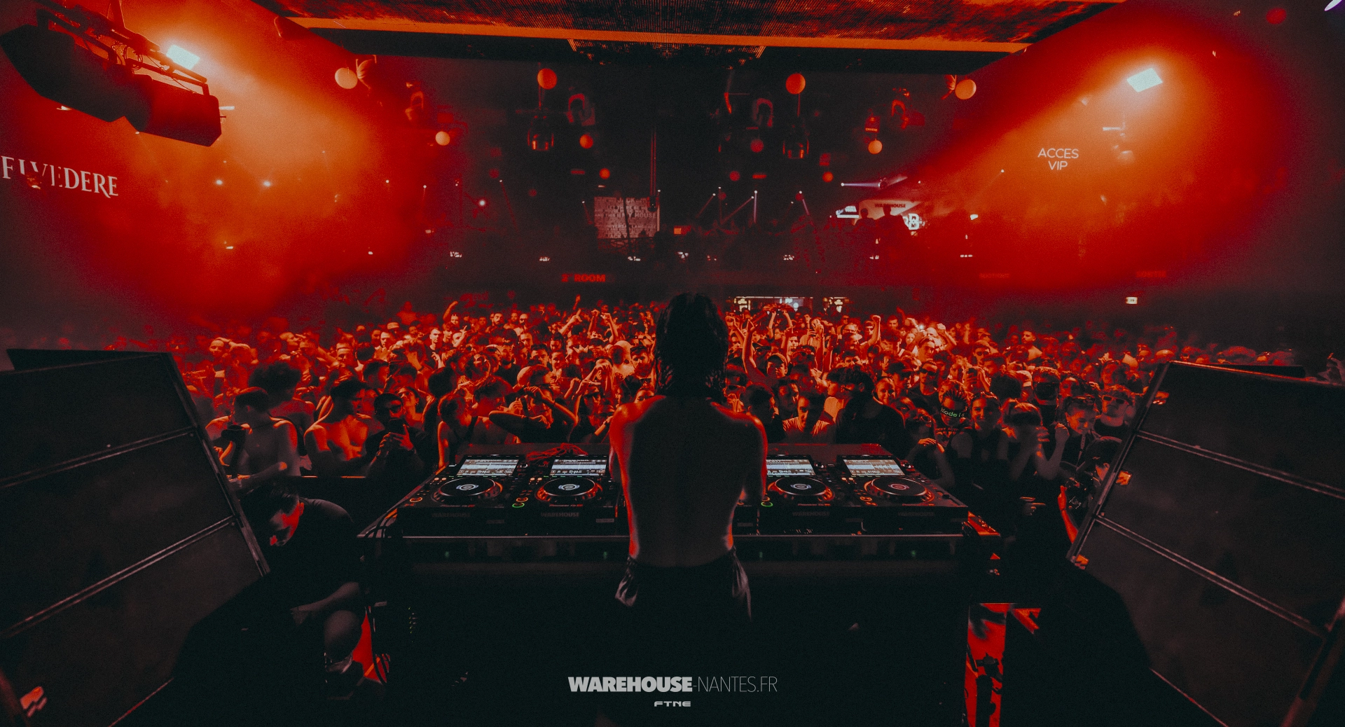 OGONÏOK EN ROOM 2 DU WAREHOUSE !