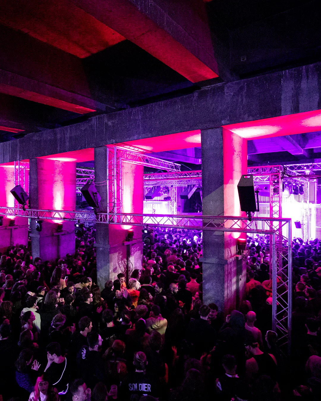 23:59 : Beauz, So Juice, Schlass, 2vine, Luxx